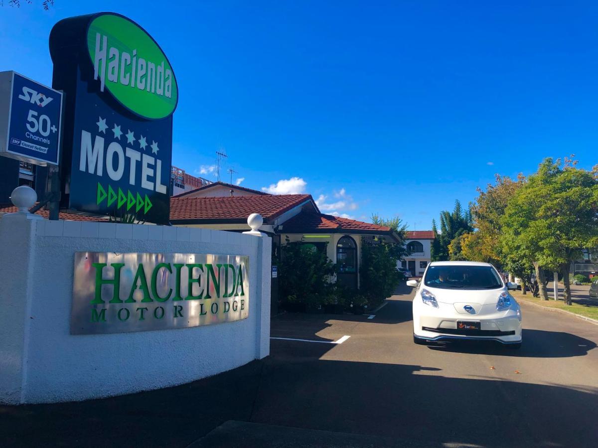 Hacienda Motor Lodge Palmerston North Exterior photo